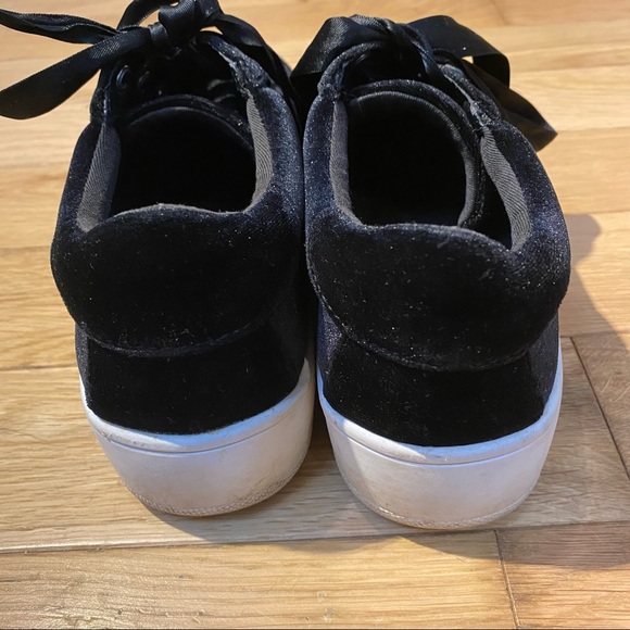 Steve Madden Bertie V platform sneakers in black velvet size 9 - Picture 10 of 13